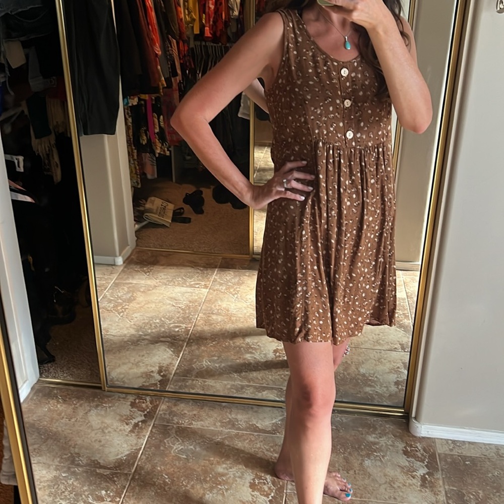 Brown leopard 🐆 print dress